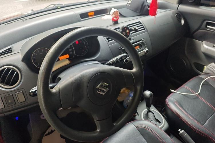 Used Suzuki Swift 2014 1.5L Automatic Fashion Edition Steering Wheel