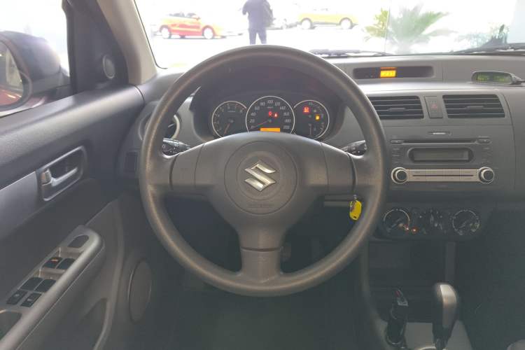 Used Suzuki Swift 2014 1.5L Automatic Fashion Edition Steering Wheel