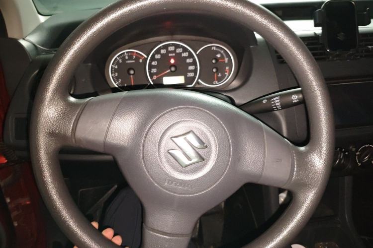 Used Suzuki Swift 2014 1.3L Manual Standard Edition Steering Wheel