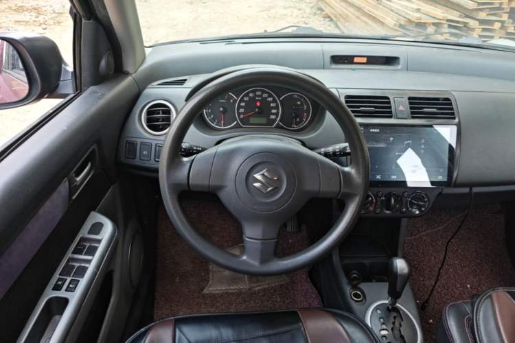 Used Suzuki Swift 2014 1.5L Automatic Fashion Edition Steering Wheel