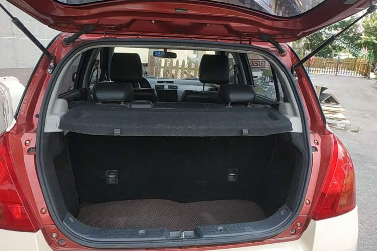 Used Suzuki Swift 2014 1.3L Manual Standard Edition Trunk