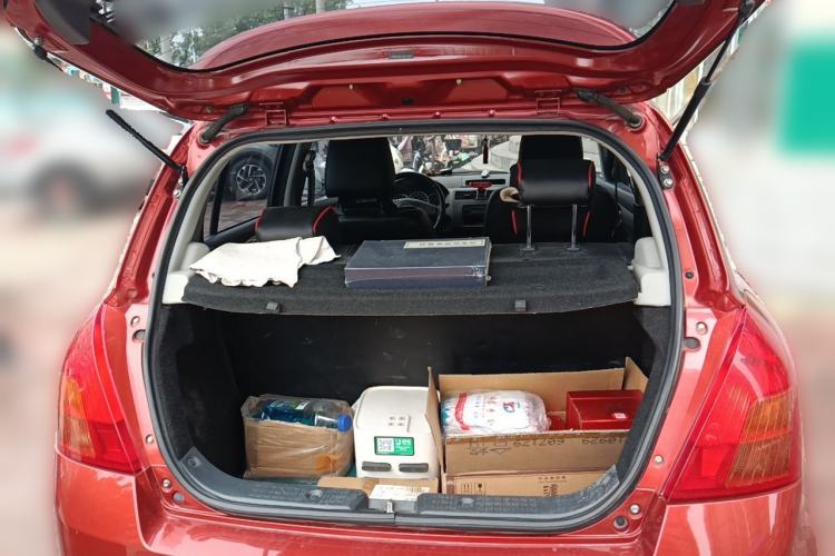 Used Suzuki Swift 2014 1.3L Manual Standard Edition Trunk