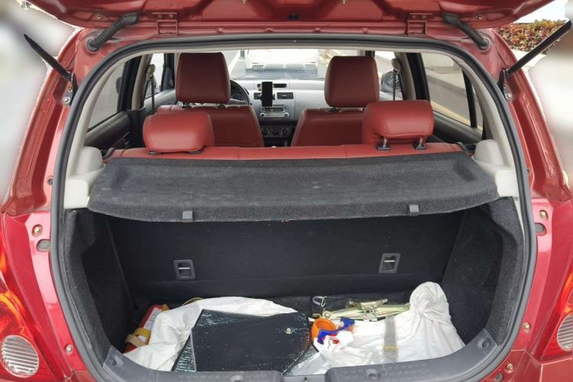 Used Suzuki Swift 2014 1.5L Automatic Fashion Edition Trunk