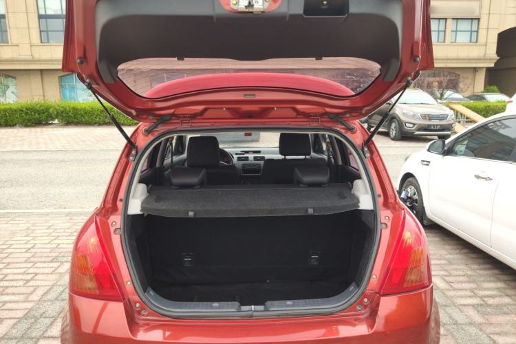 Used Suzuki Swift 2014 1.3L Manual Standard Edition Trunk