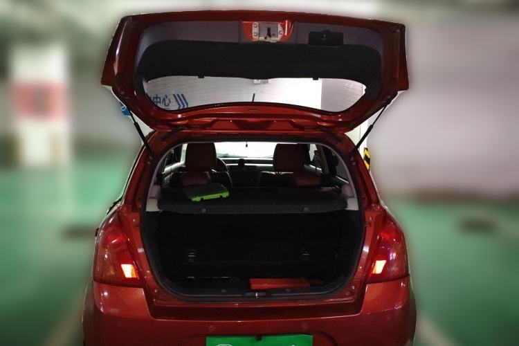 Used Suzuki Swift 2014 1.3L Manual Standard Edition Trunk
