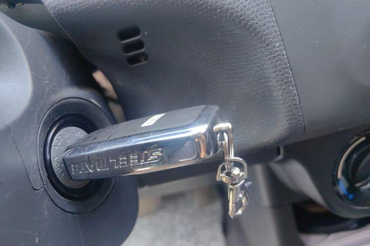 Used Suzuki Swift 2014 1.5L Automatic Fashion Edition Vehicle Key