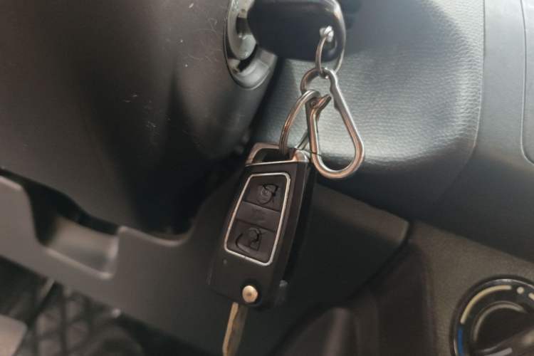 Used Suzuki Swift 2014 1.3L Manual Standard Edition Vehicle Key