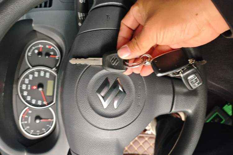 Used Suzuki Swift 2014 1.3L Manual Standard Edition Vehicle Key