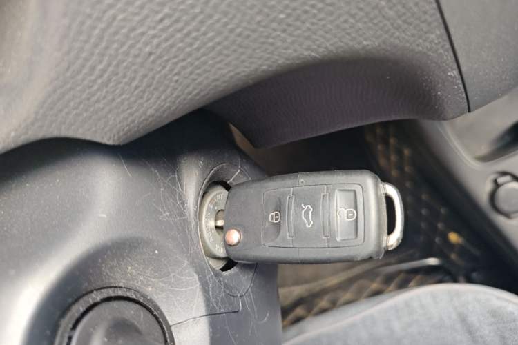 Used Suzuki Swift 2014 1.3L Manual Standard Edition Vehicle Key