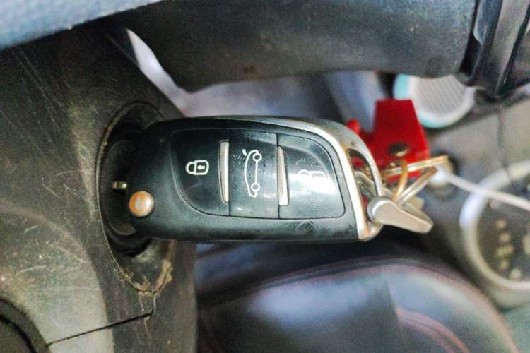 Used Suzuki Swift 2014 1.5L Automatic Fashion Edition Vehicle Key