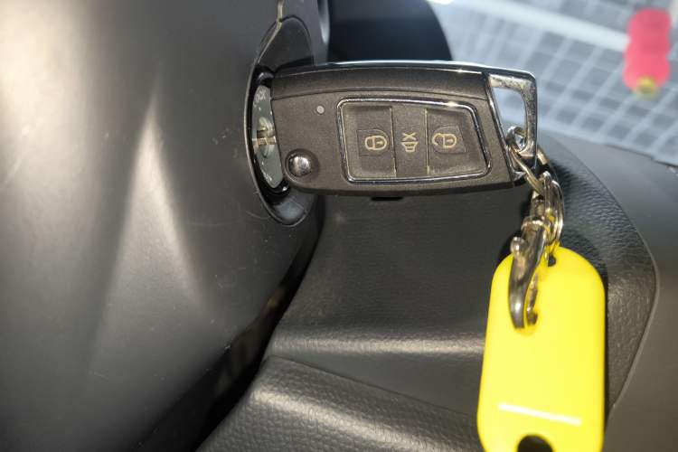 Used Suzuki Swift 2014 1.5L Automatic Fashion Edition Vehicle Key