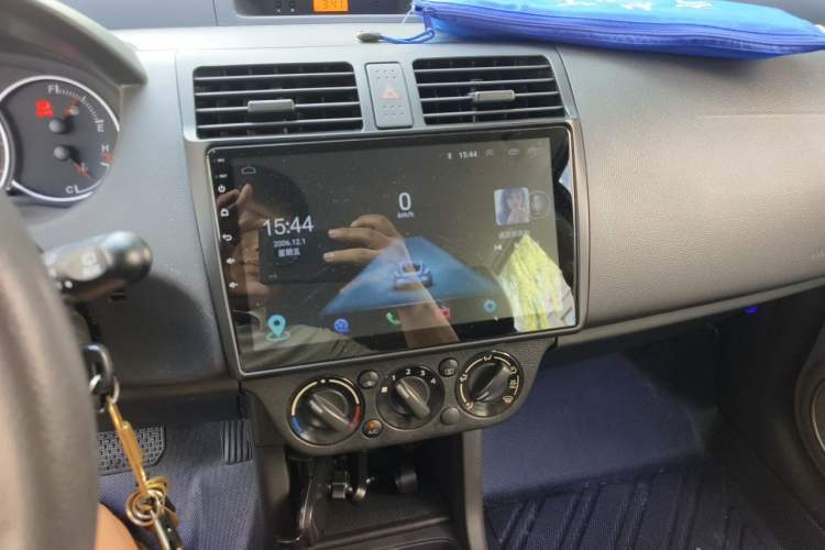Used Suzuki Swift 2014 1.5L Automatic Fashion Edition Audio And AC Panel