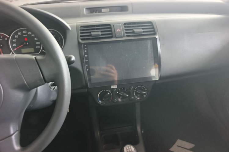 Used Suzuki Swift 2014 1.3L Manual Standard Edition Audio And AC Panel