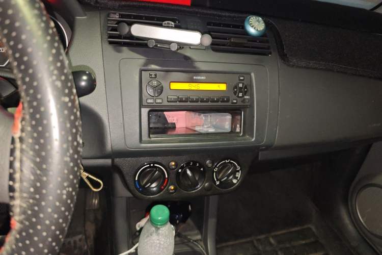 Used Suzuki Swift 2014 1.3L Manual Standard Edition Audio And AC Panel