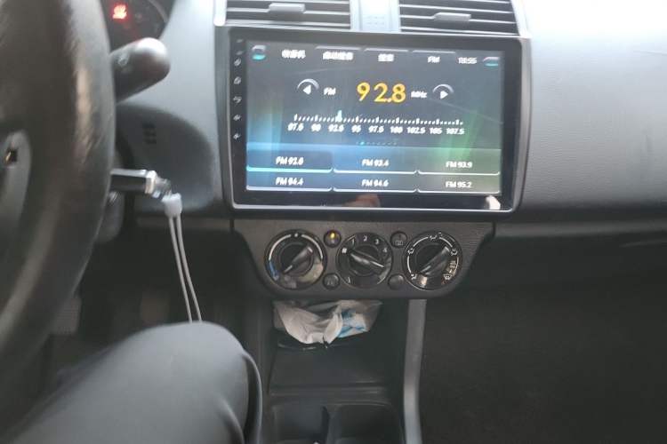 Used Suzuki Swift 2014 1.3L Manual Standard Edition Audio And AC Panel