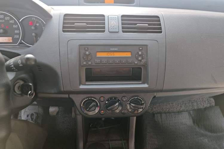 Used Suzuki Swift 2014 1.3L Manual Standard Edition Audio And AC Panel