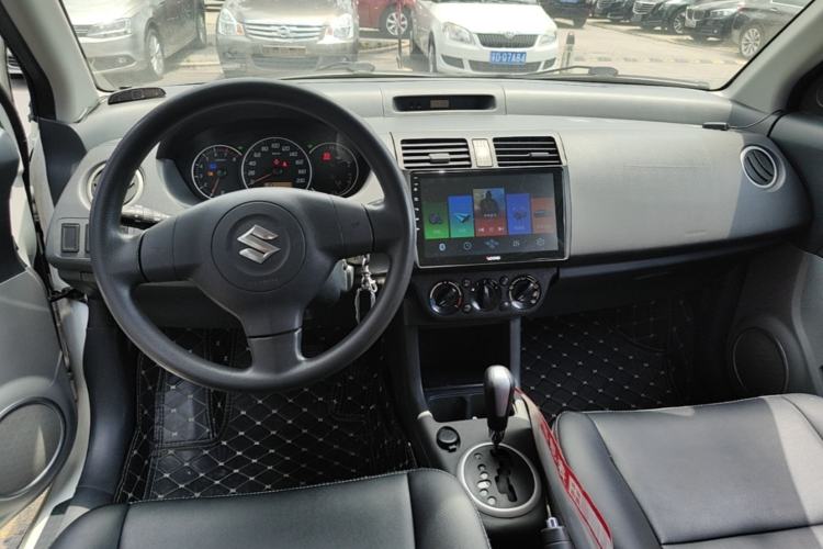 Used Suzuki Swift 2014 1.5L Automatic Fashion Edition Center Console