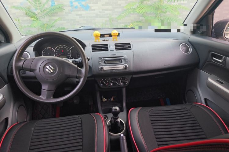 Used Suzuki Swift 2014 1.5L Manual Fashion Edition Center Console
