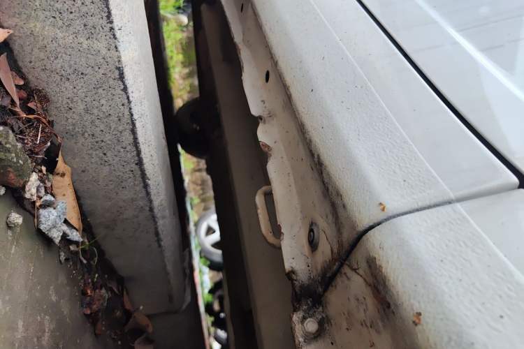 Used Suzuki Swift 2014 1.3L Manual Standard Edition Chassis Front Right
