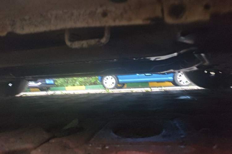 Used Suzuki Swift 2014 1.3L Manual Standard Edition Chassis Front Right