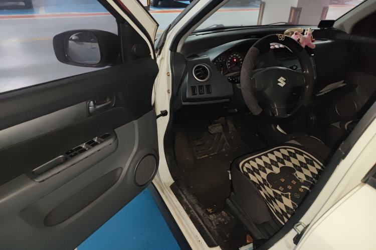 Used Suzuki Swift 2014 1.5L Automatic Fashion Edition Driver Seat