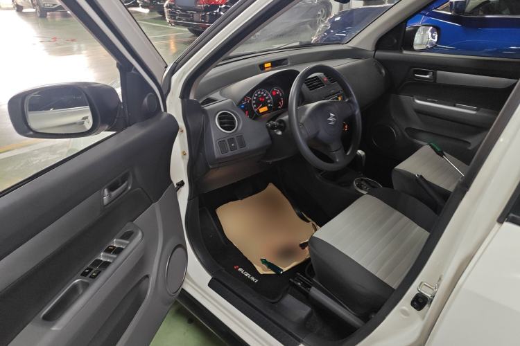 Used Suzuki Swift 2014 1.5L Automatic Fashion Edition Driver Seat