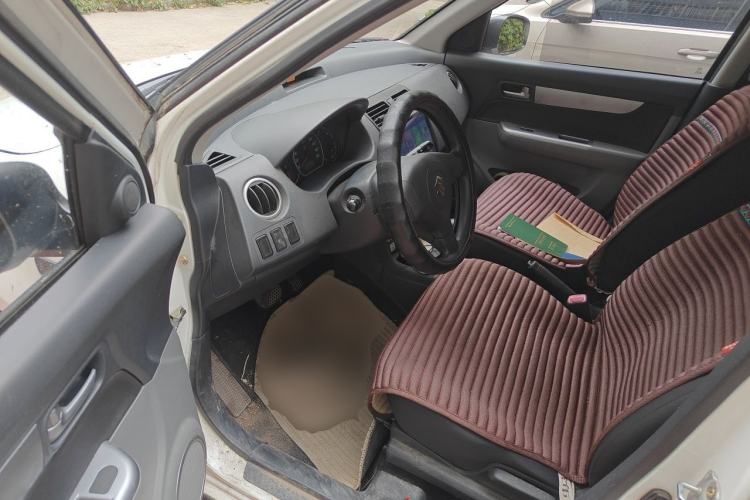 Used Suzuki Swift 2014 1.5L Automatic Fashion Edition Driver Seat
