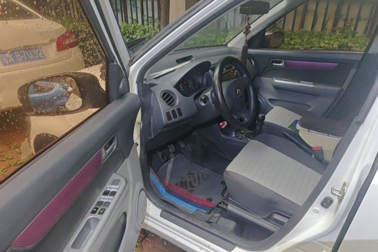 Used Suzuki Swift 2014 1.3L Manual Standard Edition Driver Seat