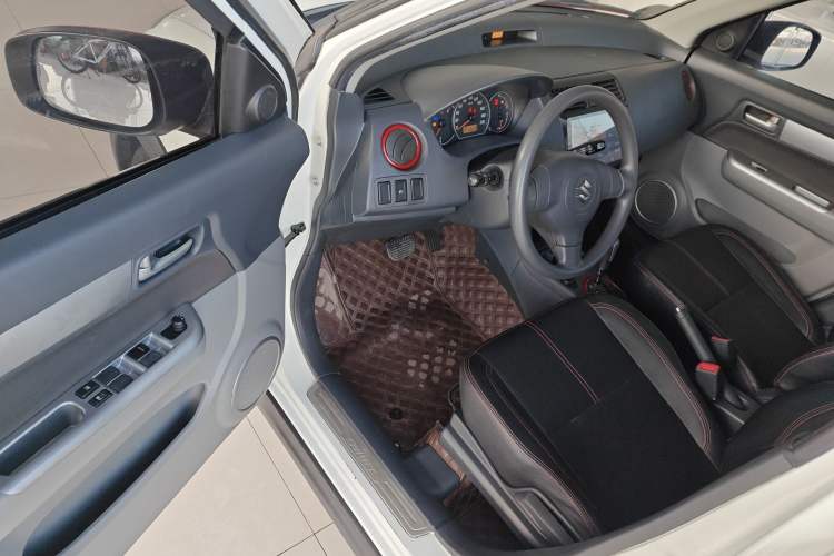 Used Suzuki Swift 2014 1.5L Automatic Fashion Edition Driver Seat