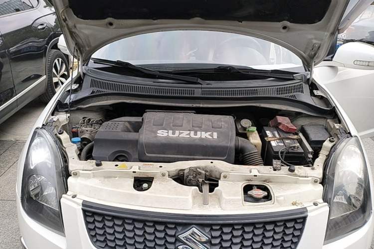 Used Suzuki Swift 2014 1.5L Automatic Fashion Edition Engine Bay