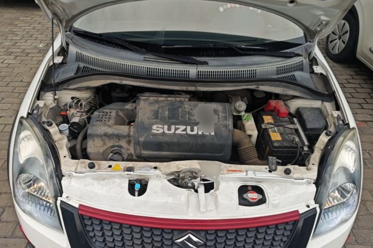 Used Suzuki Swift 2014 1.5L Automatic Fashion Edition Engine Bay