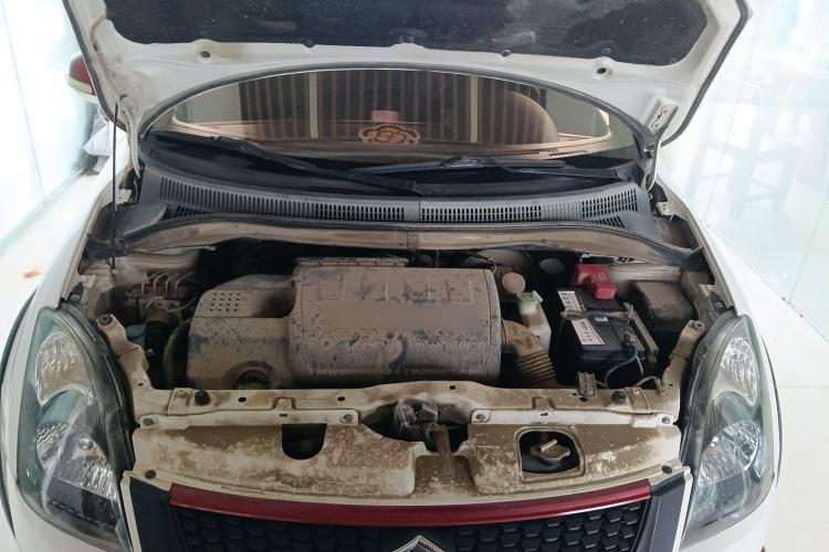 Used Suzuki Swift 2014 1.5L Automatic Fashion Edition Engine Bay