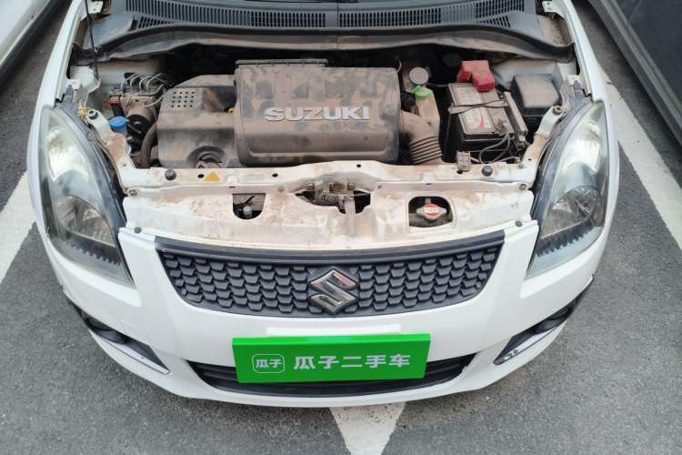Used Suzuki Swift 2014 1.5L Automatic Fashion Edition Engine Bay