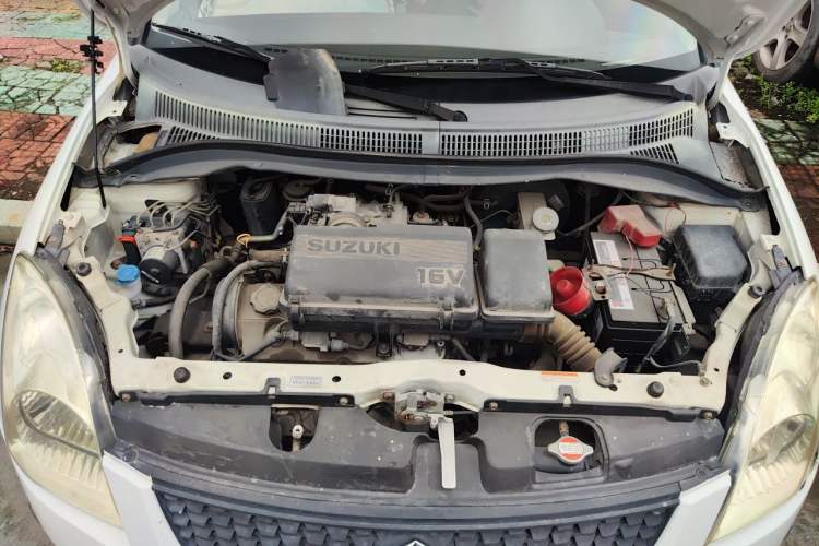 Used Suzuki Swift 2014 1.3L Manual Standard Edition Engine Bay