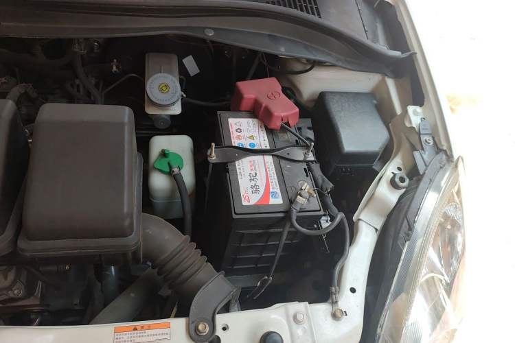 Used Suzuki Swift 2014 1.3L Manual Standard Edition Engine Bay Left