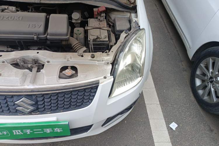 Used Suzuki Swift 2014 1.3L Manual Standard Edition Engine Bay Left