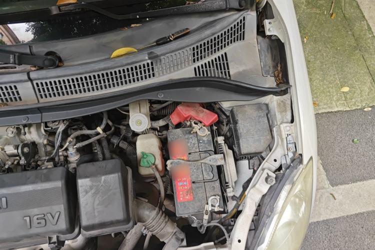 Used Suzuki Swift 2014 1.3L Manual Standard Edition Engine Bay Left