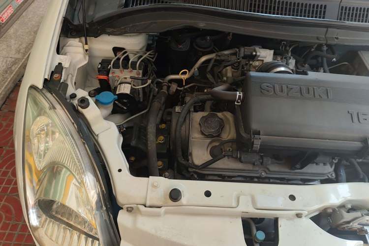 Used Suzuki Swift 2014 1.3L Manual Standard Edition Engine Bay Right