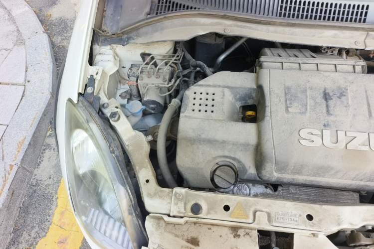 Used Suzuki Swift 2014 1.5L Automatic Fashion Edition Engine Bay Right