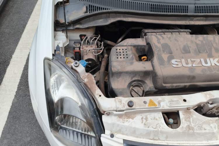 Used Suzuki Swift 2014 1.5L Automatic Fashion Edition Engine Bay Right