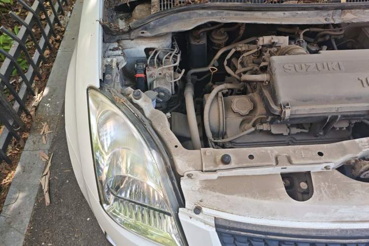 Used Suzuki Swift 2014 1.3L Manual Standard Edition Engine Bay Right