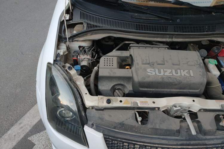Used Suzuki Swift 2014 1.5L Automatic Fashion Edition Engine Bay Right