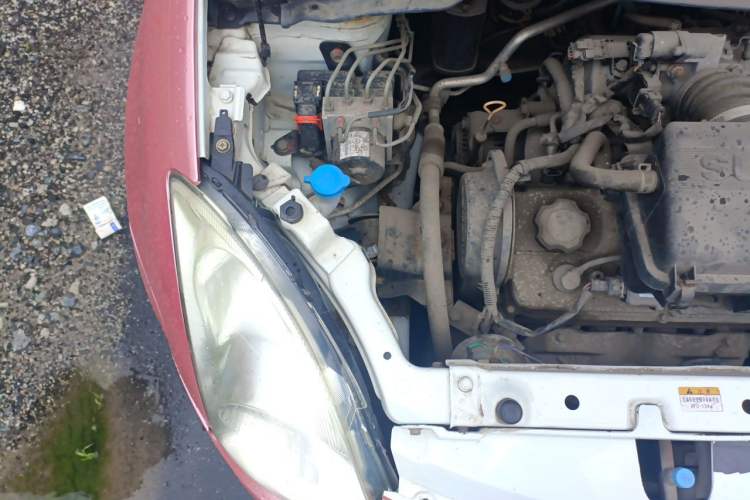 Used Suzuki Swift 2014 1.3L Manual Standard Edition Engine Bay Right