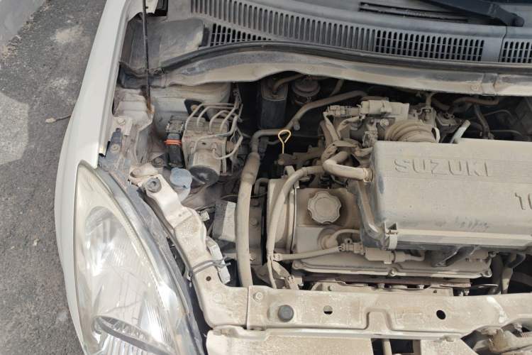 Used Suzuki Swift 2014 1.3L Manual Standard Edition Engine Bay Right