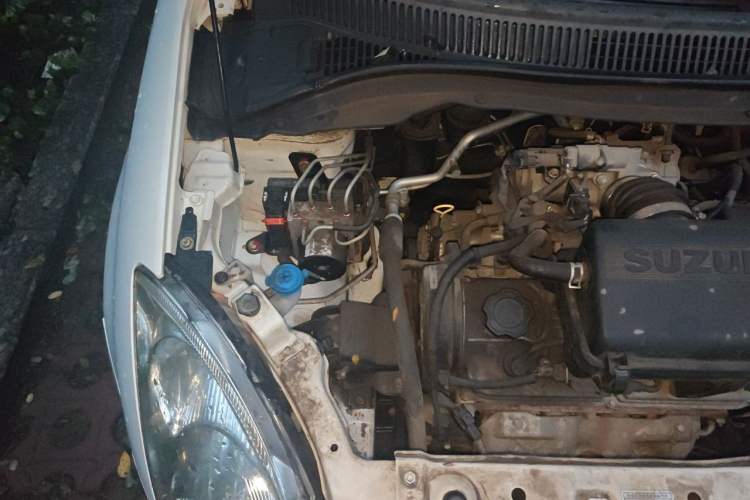 Used Suzuki Swift 2014 1.3L Manual Standard Edition Engine Bay Right
