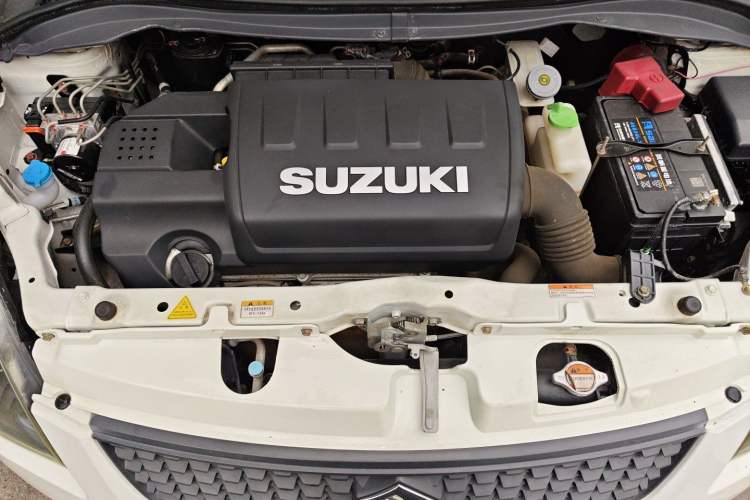 Used Suzuki Swift 2014 1.5L Automatic Fashion Edition Engine Bay