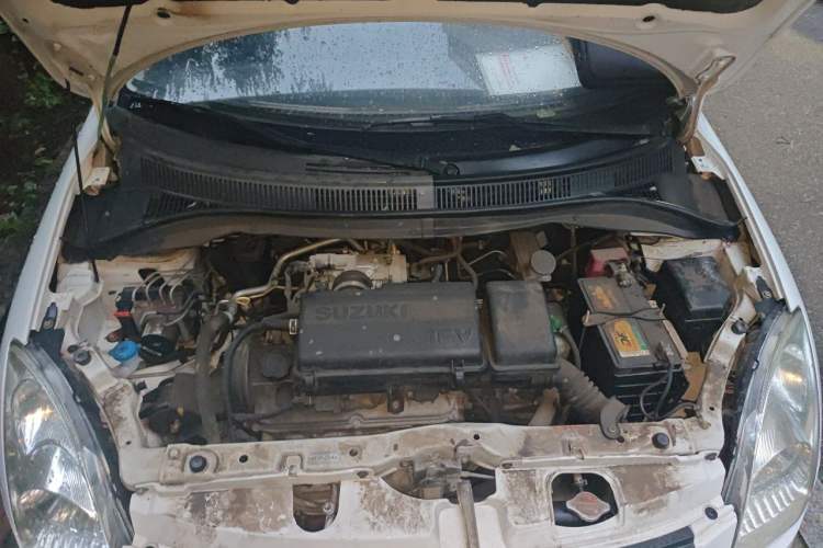 Used Suzuki Swift 2014 1.3L Manual Standard Edition Engine Bay