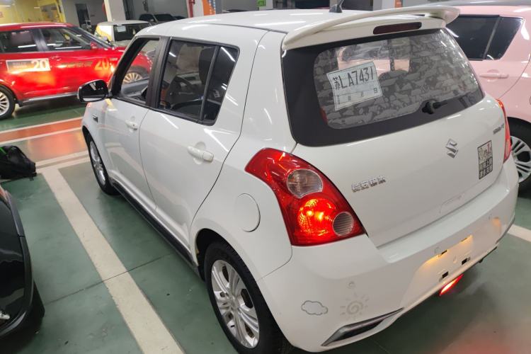Used Suzuki Swift 2014 1.5L Automatic Fashion Edition Exterior 2