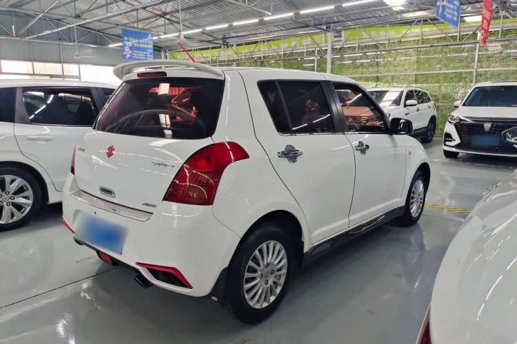 Used Suzuki Swift 2014 1.3L Manual Standard Edition Exterior 3