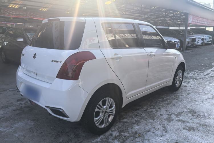 Used Suzuki Swift 2014 1.3L Manual Standard Edition Exterior 4